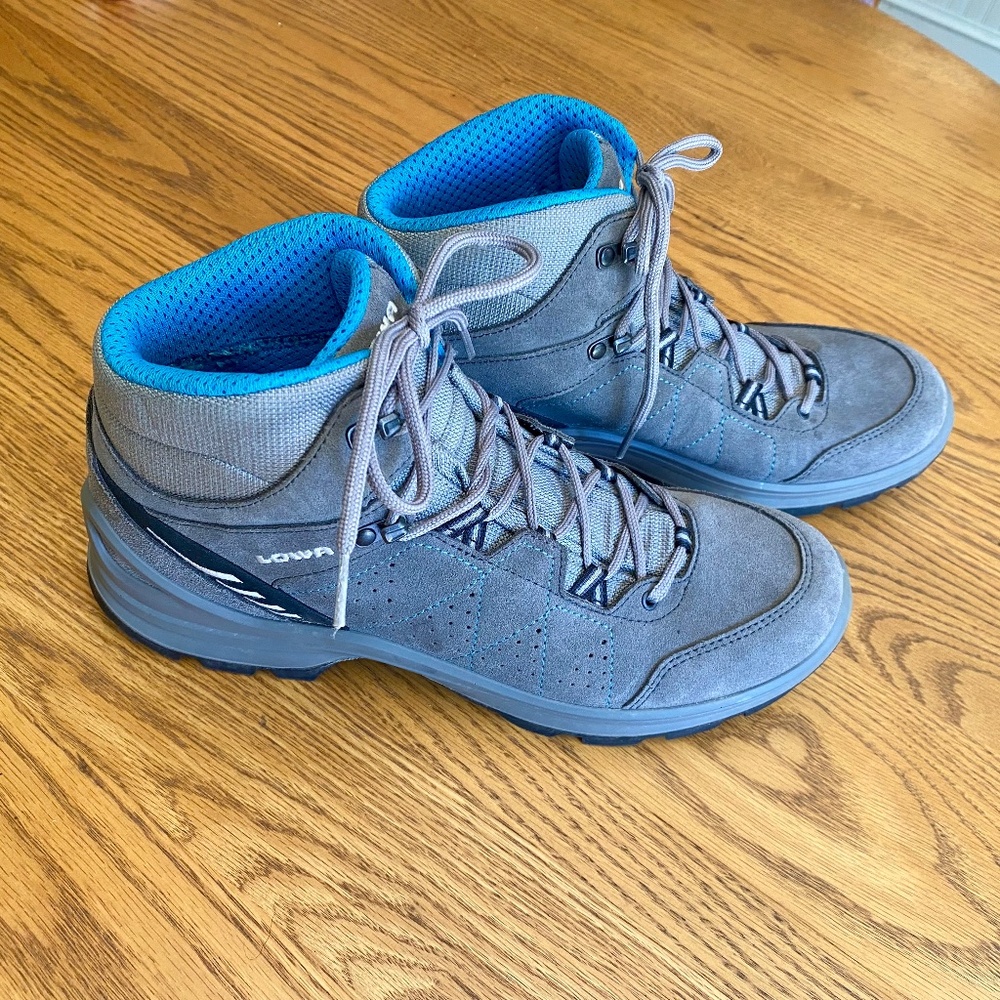 LOWA Women’s Gray TIAGO QC Leather Mid Hiking Boots SZ 10.5 M EUC-WORN 2X!